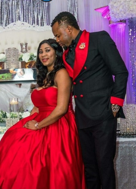 

Double-Breasted Black Groom Tuxedos Shawl Lapel Side Vent Groomsmen Wedding Tuxedos Men Party Suits((Jacket+Pants+Tie+Girdle) NO;415, Same as image