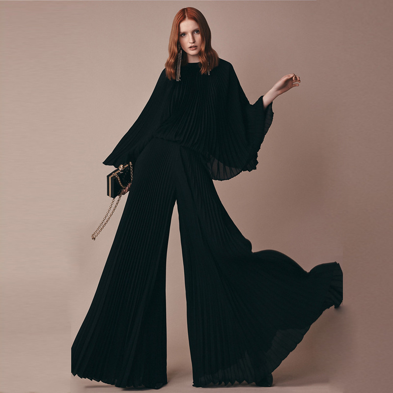 

European station 2019 autumn and winter women' new round neck bat sleeve black full pleat temperament wide foot jumpsuit, As pic
