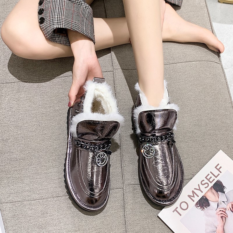 

Winter Women New Patent Leather Ankle Snow Boots Female Fashion Metal Chain Snow Boots Ladies Casual Warm Thicken Snow Boots, Black