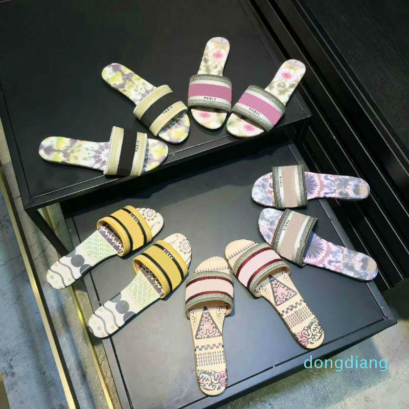 

Hot Sale-2020 luxury Leather Ladies Sandals Summer Flat Slipper fashion beach woman Big head Slipper Rainbow letters slippers size 35-42, Color 8