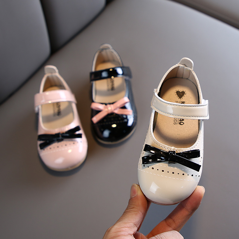 

2020 spring new children's shoes Korean girls princess shoes fashion baby single small leather, Black