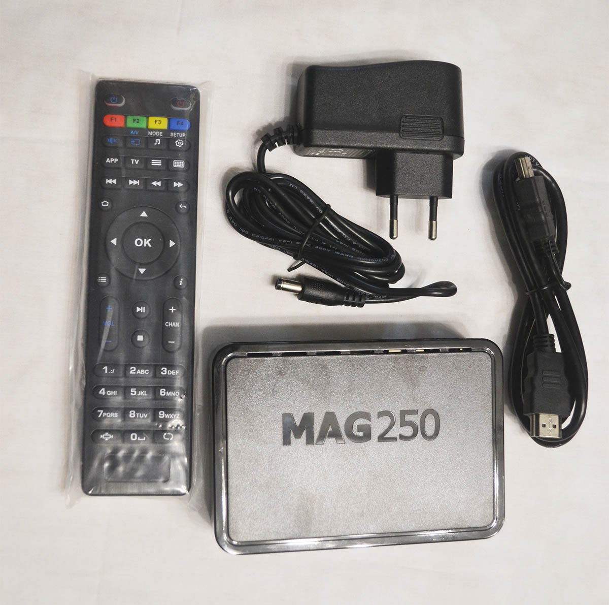 

New MAG250 STI7105 Firmware R23 Set Top Box Same as Mag322 MAG420 Linux System streaming Linux TV Box Media Player