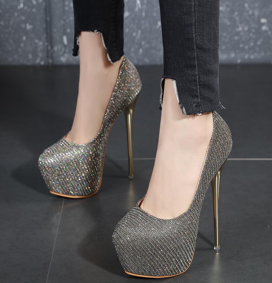 trendy platform heels