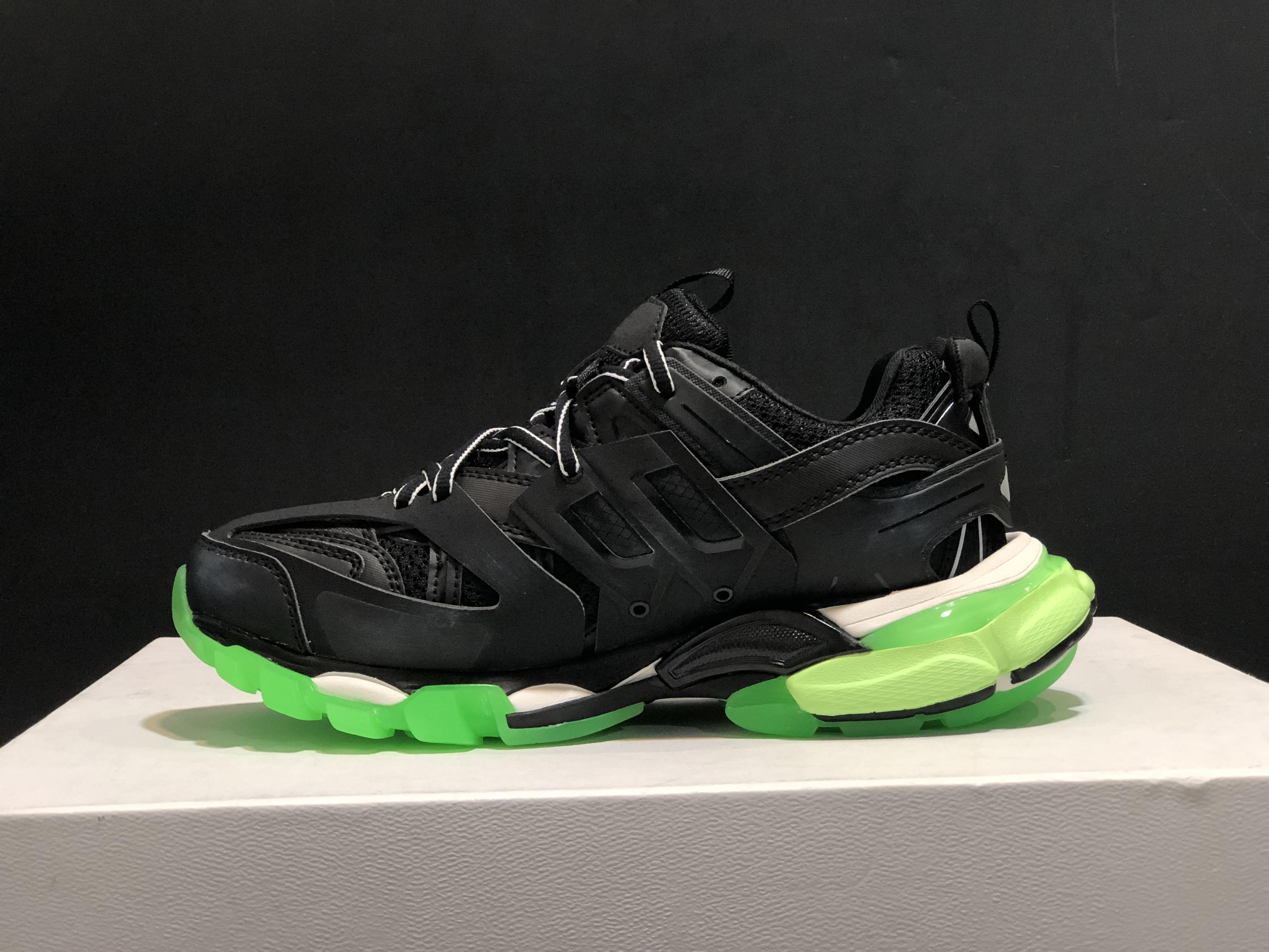 

19SS Paris Track 3.0 Triple S Green Black White Mens Designer Shoes Platform Sports Sneakers Tess S. Gomma Trek Mens Trainers
