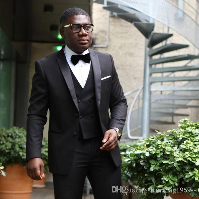 Haute qualité deux boutons noir marié Tuxedos pic revers homme robe de bal hommes vêtements de mariage costumes (veste + pantalon + gilet + crava