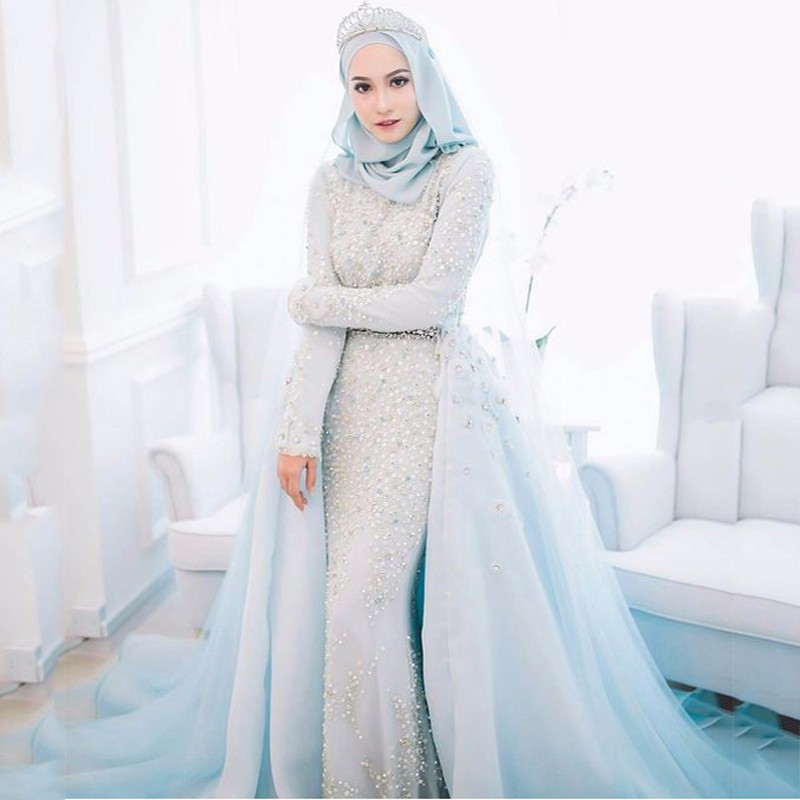 

Luxury Powder Blue Muslim Wedding Dresses 2019 Beaded Crystal Pearls Romantic Ice Blue Wedding Formal Gowns Muslim Bridal Dress, Dark green