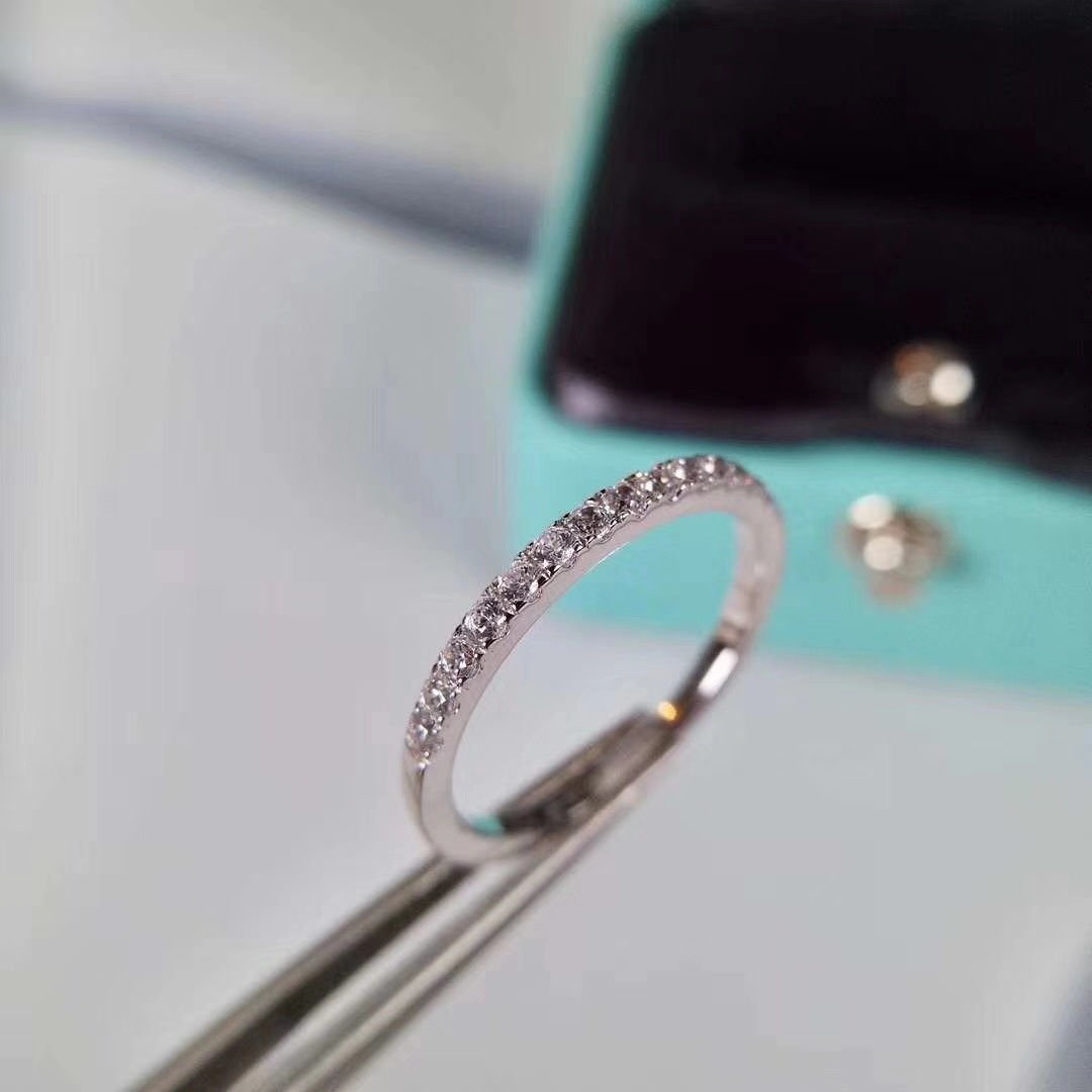 

Fashion- sterling silver classic secondary ring half circle diamond boutique silver ring does not fade color diamond fashion accessories