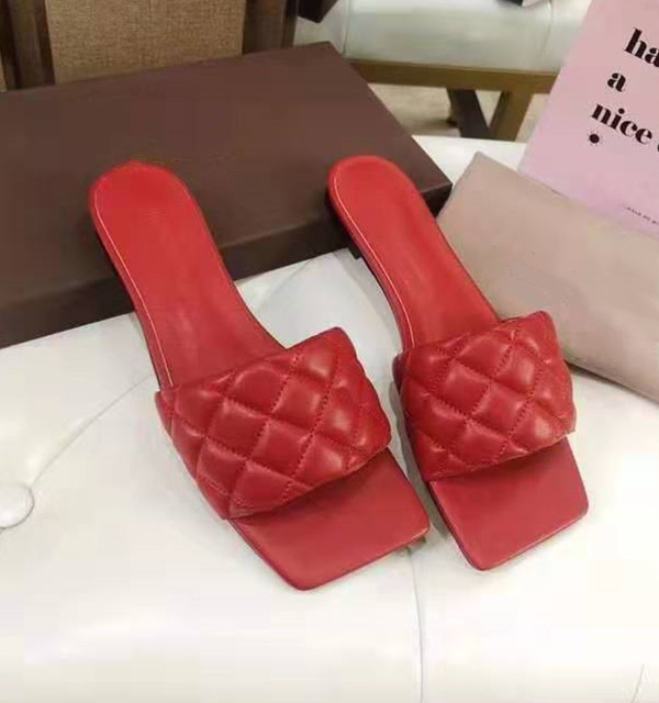 sandalias chiques e confortaveis