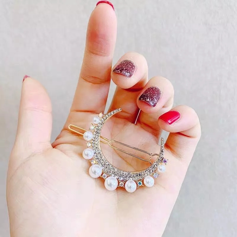

European USA Hot Selling Luxury Designer Moon Shape Pearl Crystal Hair Clips Side Hair Hairpins Decorations for Women Girls