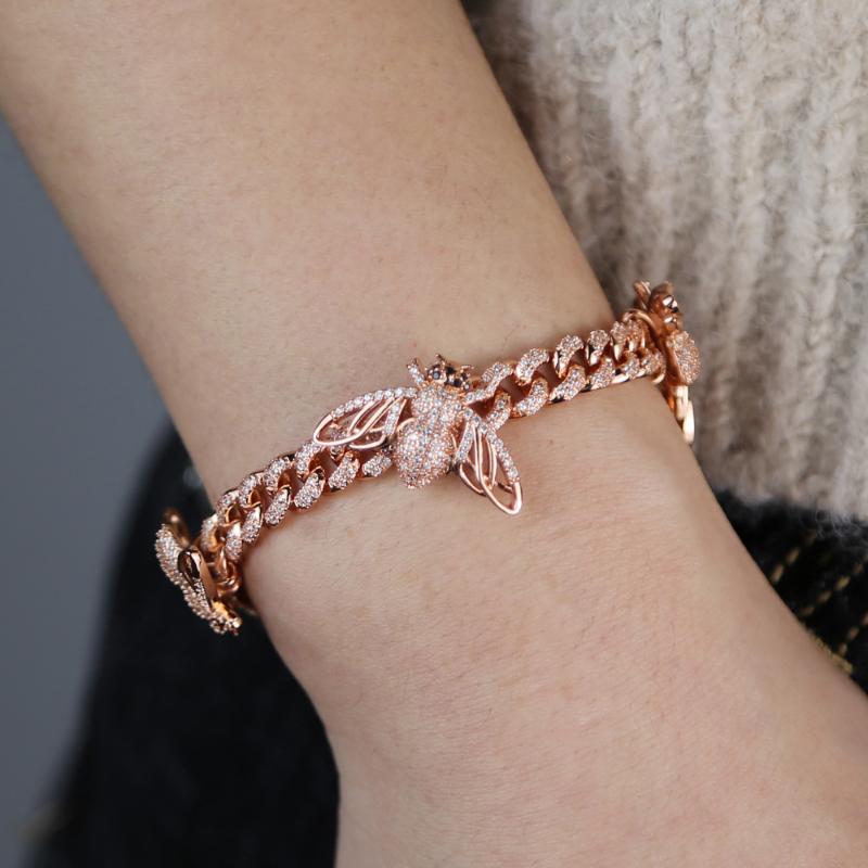 

Charm Bracelets Fashion Bee Insect Rose Gold Miami Chain CZ For Women Punk Style Gothic Boho Bracelet Jewelry Black Eyes Link