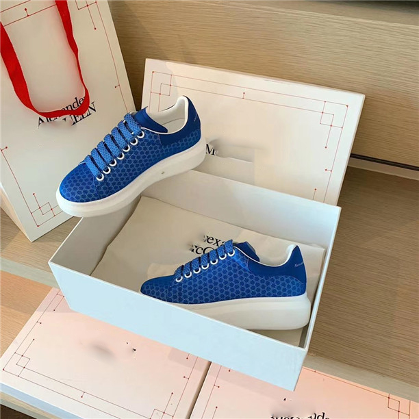 

fashion platform sneakers men women Chaussures Triple Black White Leather Suede reflective mens trainer Casual Shoe vintage