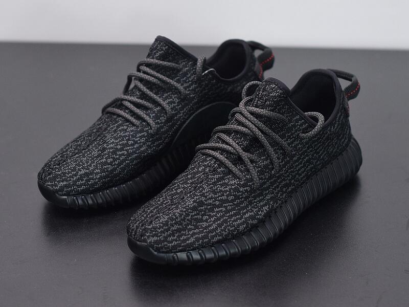

Best Quality Pirate Black Athletic Designer Shoes Lightweight Classic Kanye West Fashion Sport Sneakers Ship With Box Size36-48