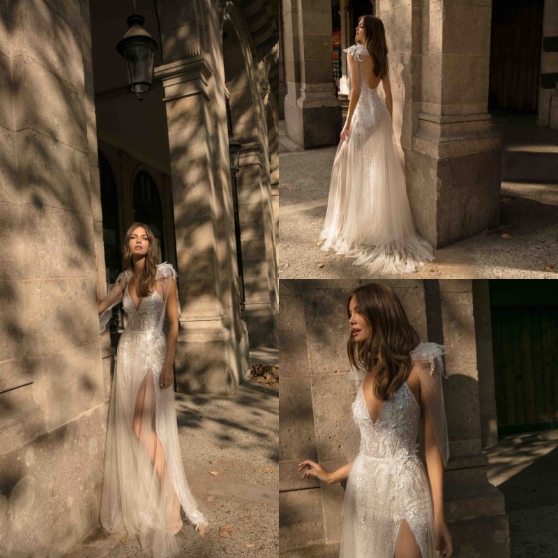 

2019 Berta Modest Wedding Dresses Spaghetti Lace Appliqued Sequins Illusion Boho Wedding Dress A Line Beach Bridal Gown Vestidos De Novia, Champagne