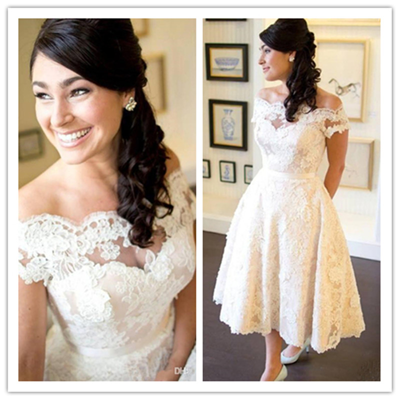 Vintage Tea Longueur Durée De Mariée Dress Off Epaule manches courtes pleines dentelle une ligne courte robe de mariée Taille personnalisée Vesti