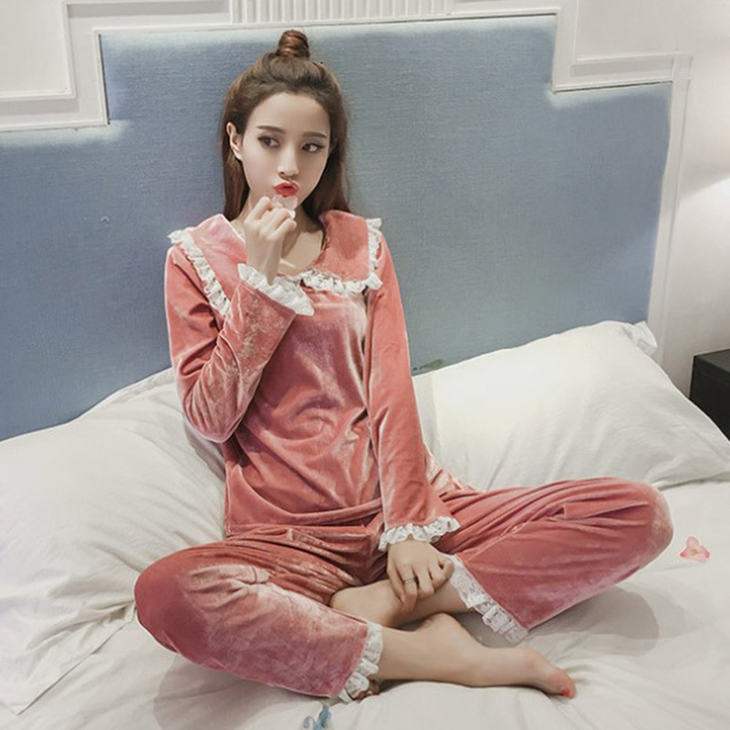 

ROSASSY Girls' Pleuche Pajama Set With Lace for Bestie Pajamas Party 2019 Winter Popular Women's Pajama Femme Homewear Clothes