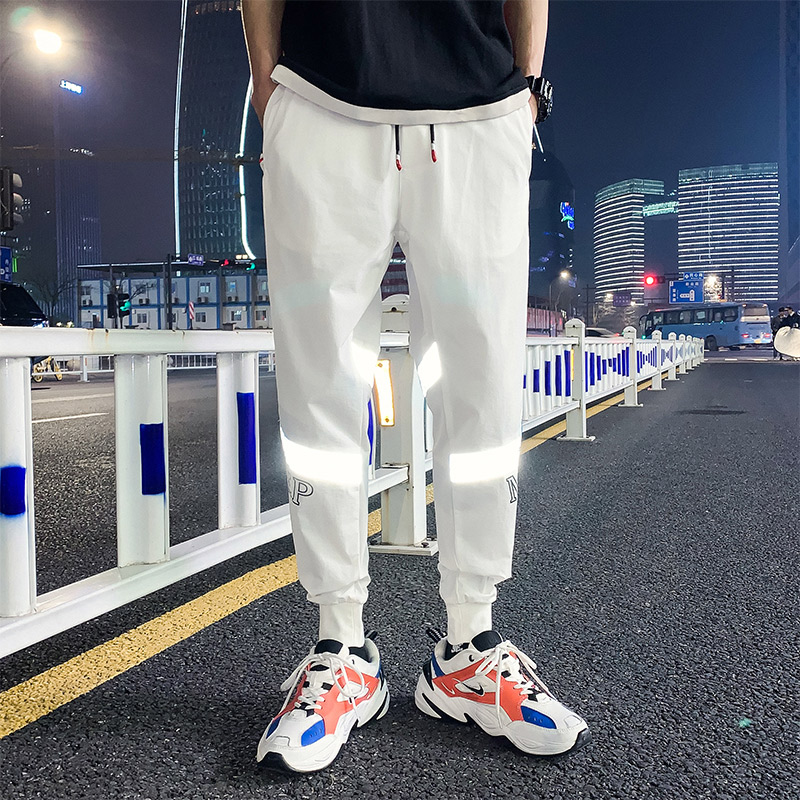 

AprilMoMo2020 spring new style of Hong Kong original reflective color matching printed nine-point pants men trendy fashion, Black