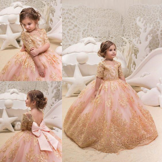 

2019 Princess Flower Girls' Dresses with Bow Backless Half Sleeves Pageant Party Gowns with Lace Applique Wedding Guest Dress, Lanvender