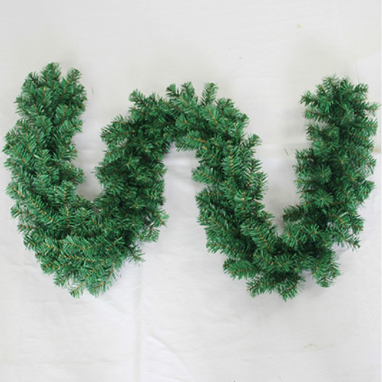 

2.7M Hanging Artificial Pine Vine Green Plastic Rattan Christmas Tree&Door Tops Decorative Ornament Garland