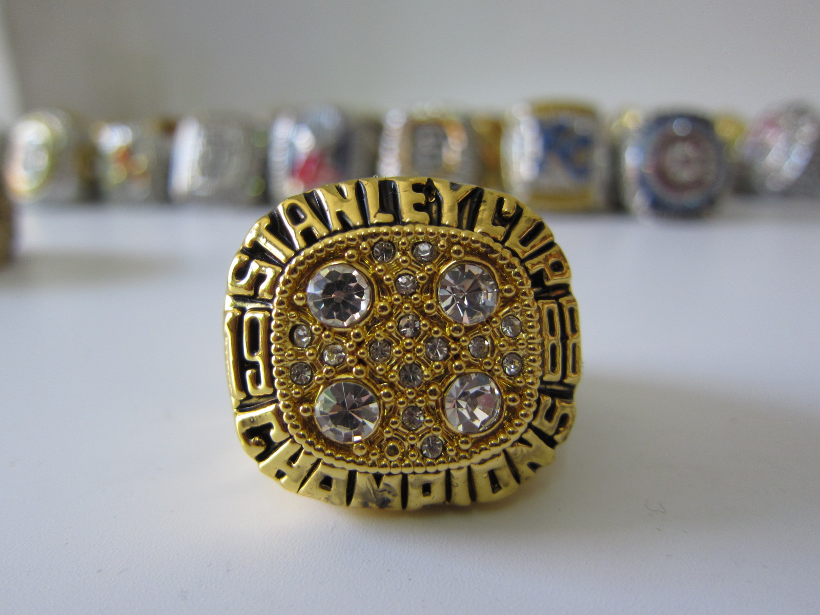 

1988 Edmonton Oilers Stanley Cup Championship Ring Men Fan Souvenir Gift Wholesale 2019 DropShipping