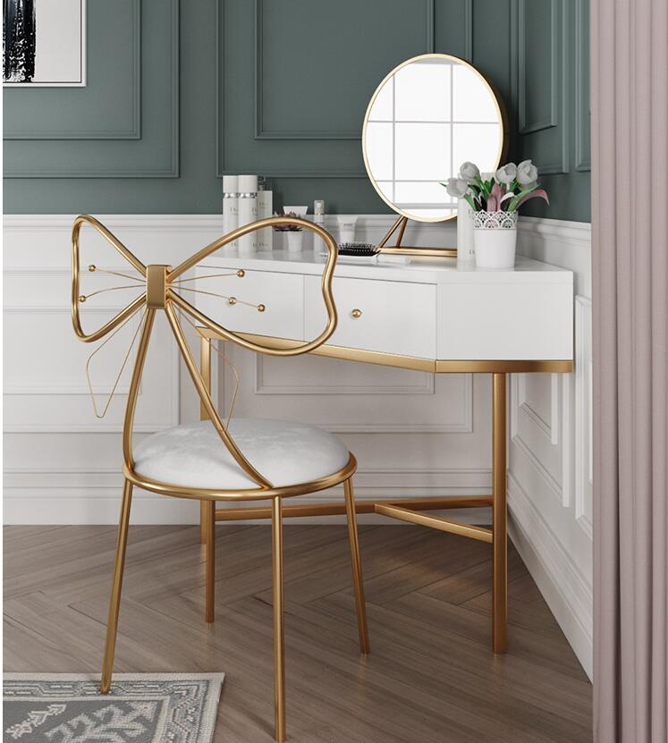 

Nordic dressing table bedroom small apartment modern minimalist light luxury corner makeup table net red dressing table
