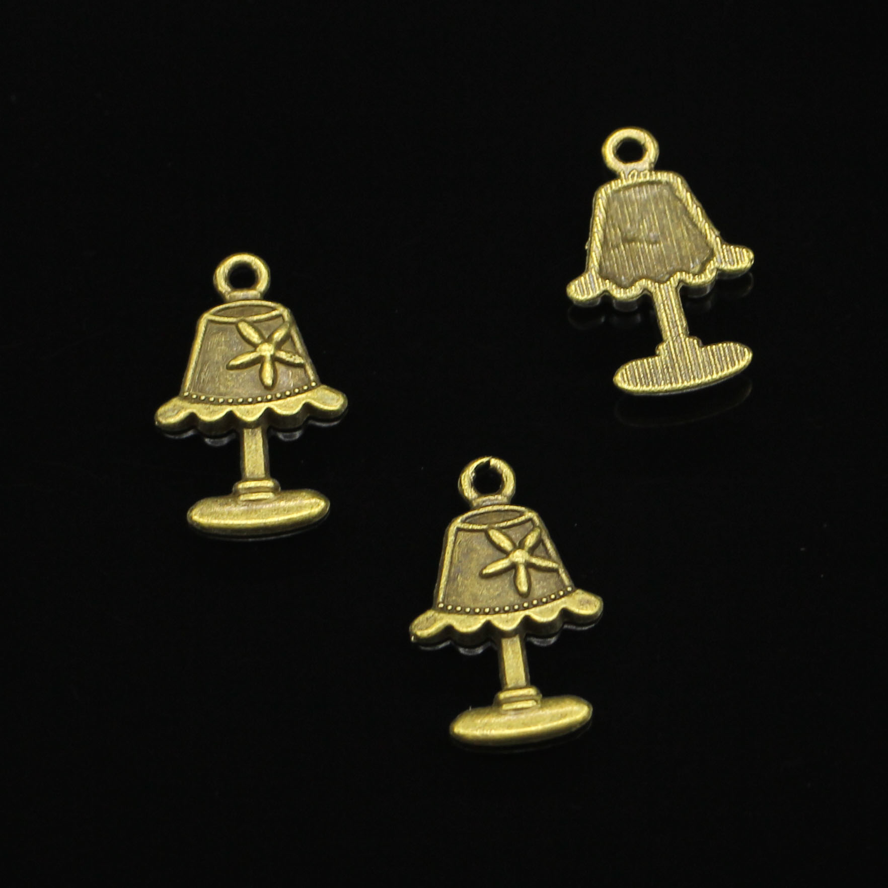 2020 Charms Desk Lamp Antique Bronze Plated Pendants Fit