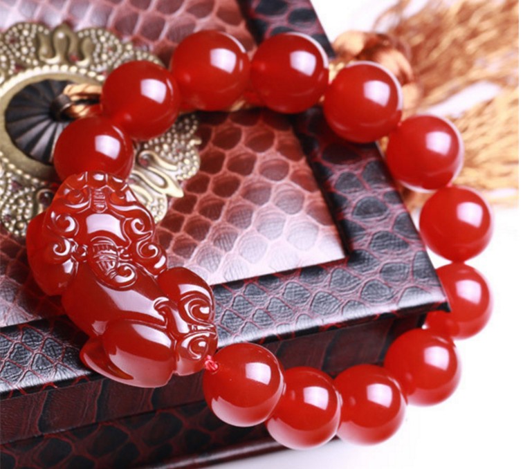 

red agate bracelet red crystal mens and womens chalcedony bracelet