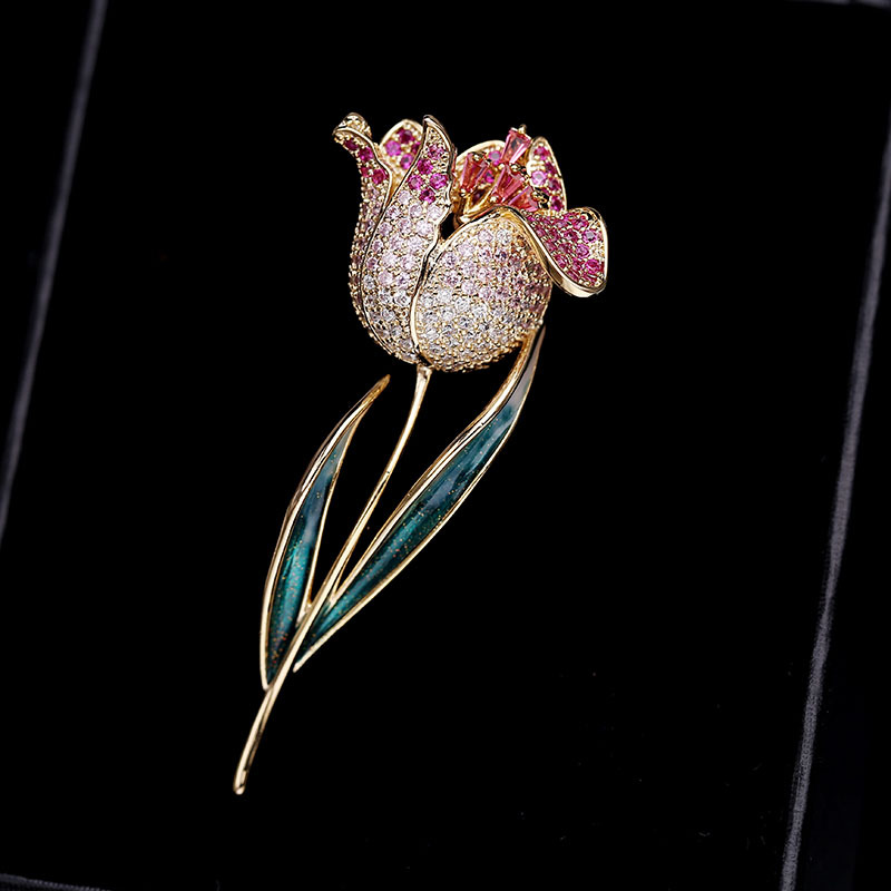 

Tulips brooch