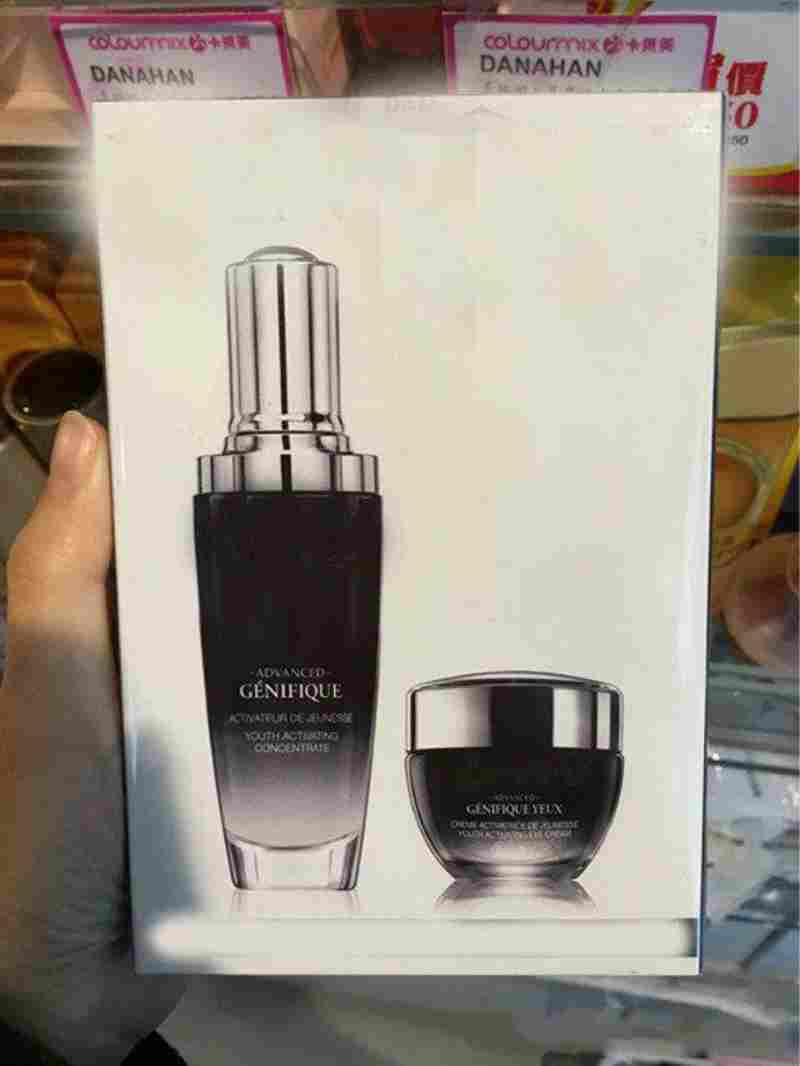 

2pcs/set Famous Brand Black Bottles Advanced Moisturizing face cream 50ml+15ml eye cream set Activating face and eye skin care free shopping
