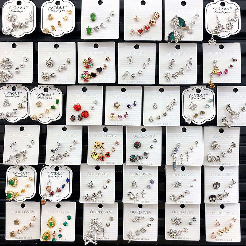 

Luxury Designer Jewelry Women Earrings Korean Style 3 Piece Set Zirconia Fashion Designer Small Stud Earrings Free Shipping