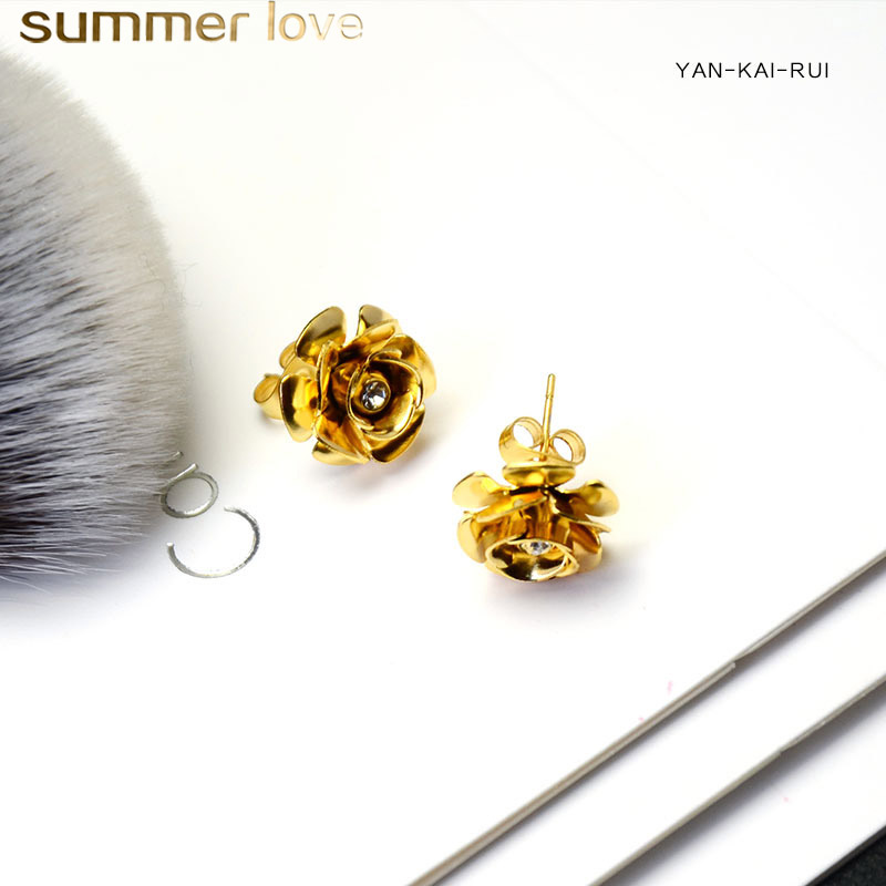 

2019 New Rose Flower Crystal Stud Earrings For Women Girl Rose Gold 316L Titanium Steel Studs Earrings Elegant Jewelry Gift