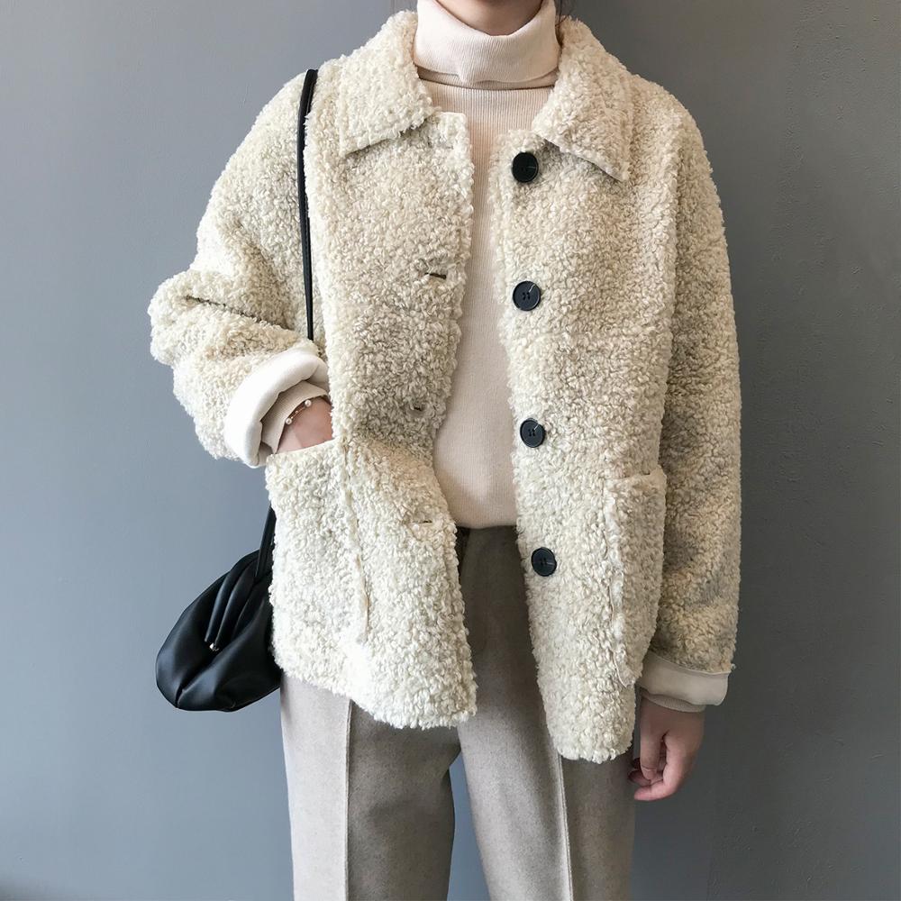 

2019 Winter Warm Jacket Women Beige Color Single Breasted Straight Lambswool Coat with Pocket, Popular beige
