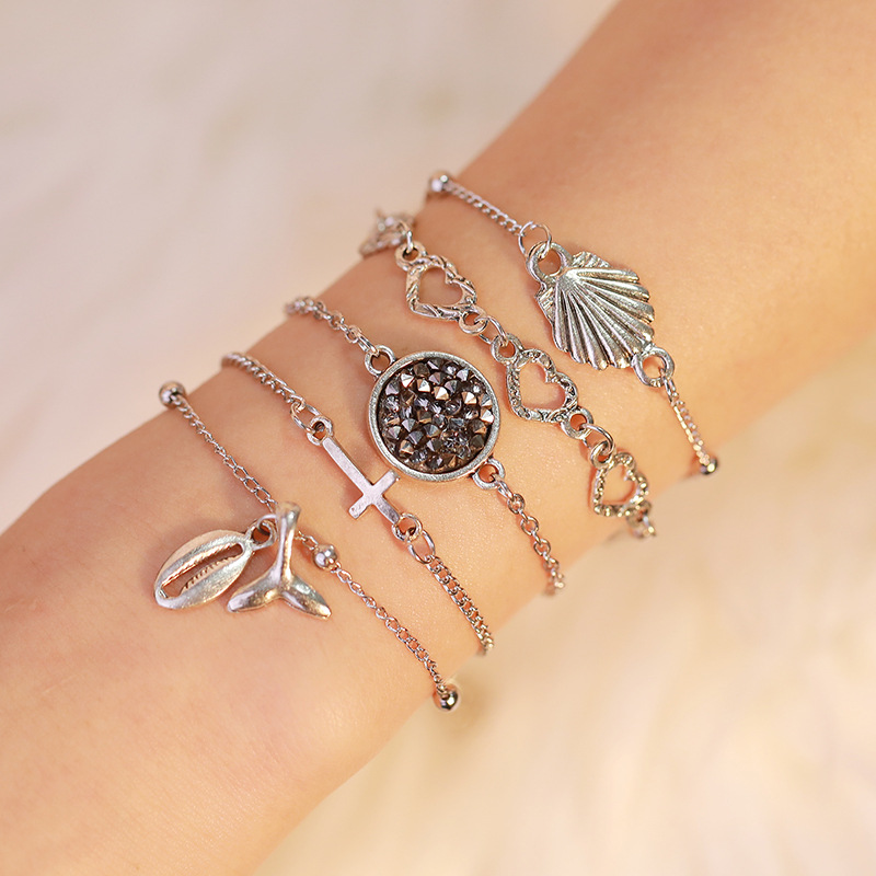 

Charm Bracelets Beach Style Fashion Shell Bracelet Five-Piece Cross Hollow Lovely Conch Fishtail Multi- Hand Jewelry