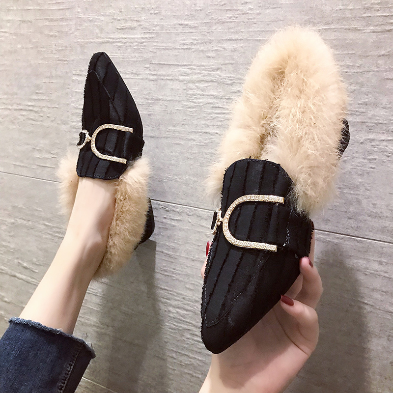 

New Fashion Warm Plush Winter Slippers Mules Women Shoes Woman Faux Fur Pointed Toe Shoes Metal Buckle Slip on Sexy Ladies Pumps, Black