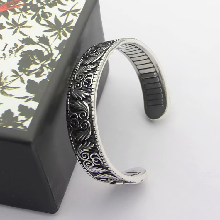 

Europe America Retro Fashion Men Lady Women Brass Silver Plated Decorative Carved Pattern G Letter Wide Open Bangle Bracelets