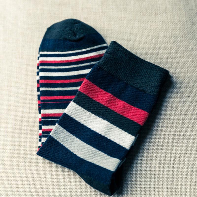 

New Arrival 1 Pair Striped Funny Pattern Crew Socks New Combed Autumn Winter Fashion Cotton Socks Men Casual Happy 41-46, Black