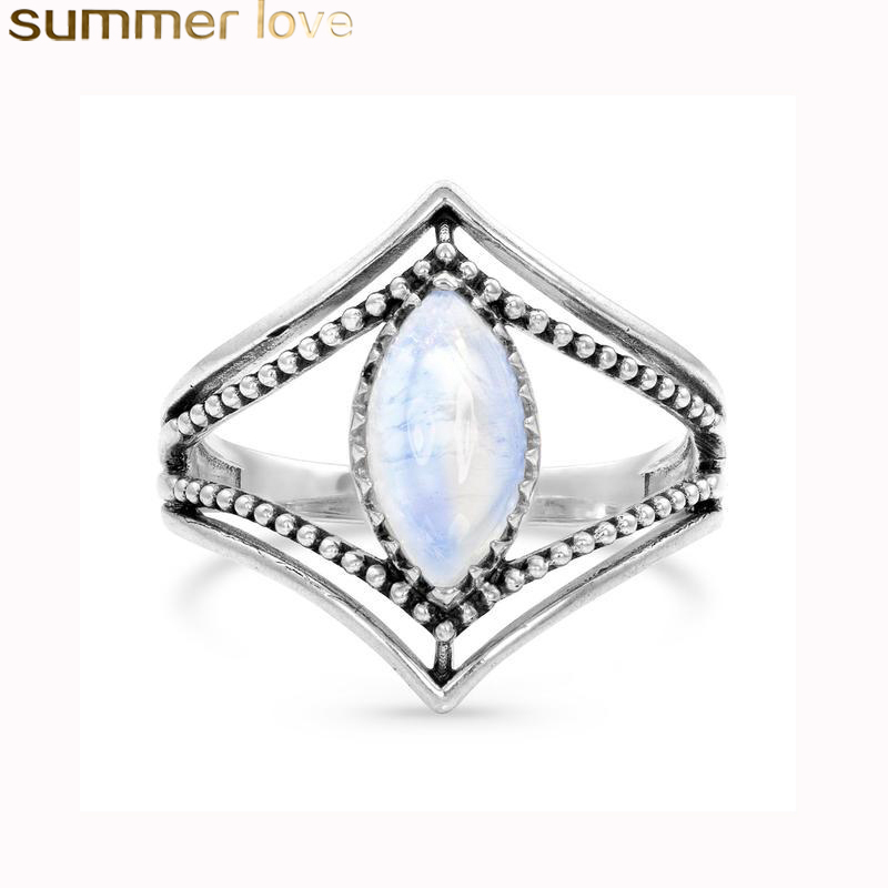 

Vintage Tibetan Horse Eye Big Moonstone Ring Indian Antique Silver Round Rings Wedding Jewelry For Women Girl Ladies Gift