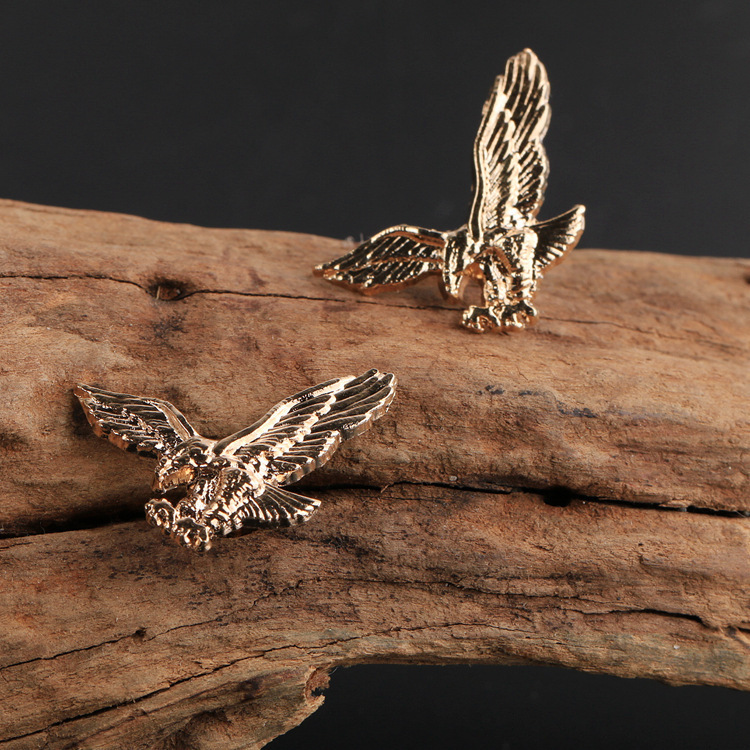 2019 Brooches Fashion Unisex Jewelry Eagle Animal Brooches Golden Silver Birds Suit Lapel Pins Bulk Wholesale J 190509 From Tubi09 379