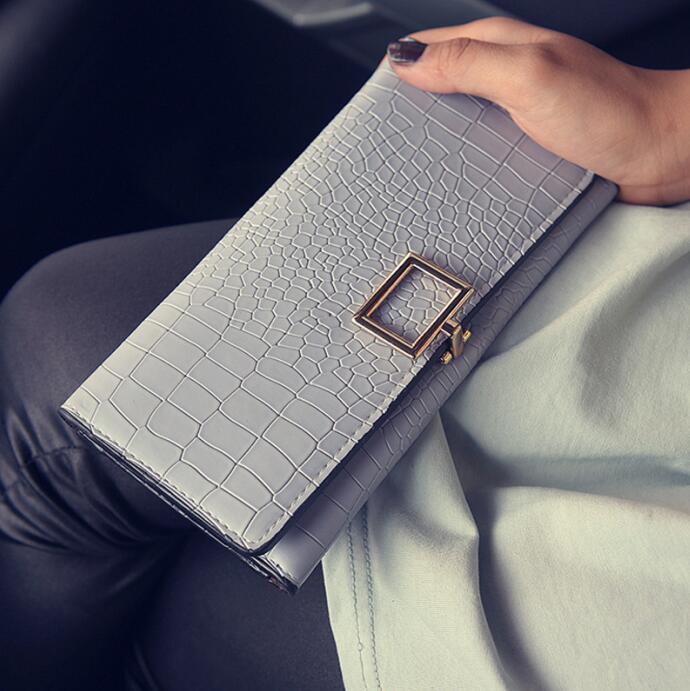 

Factory wholesale women handbag new alligator women wallet simple folding square buckle handbag Alligator Leather Fashion Wallet, Black(printing box packaging)