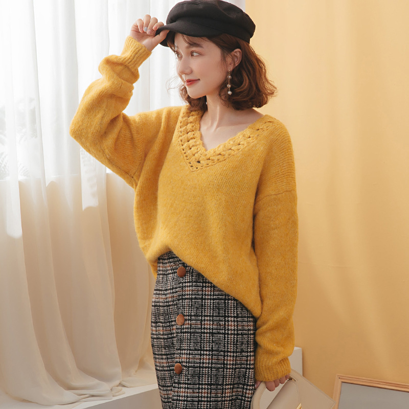 

2019 Autumn and winter new v-neck handmade Korean stick sweater dropped shoulder sleeve lazy style sweater women F2915, Ginger