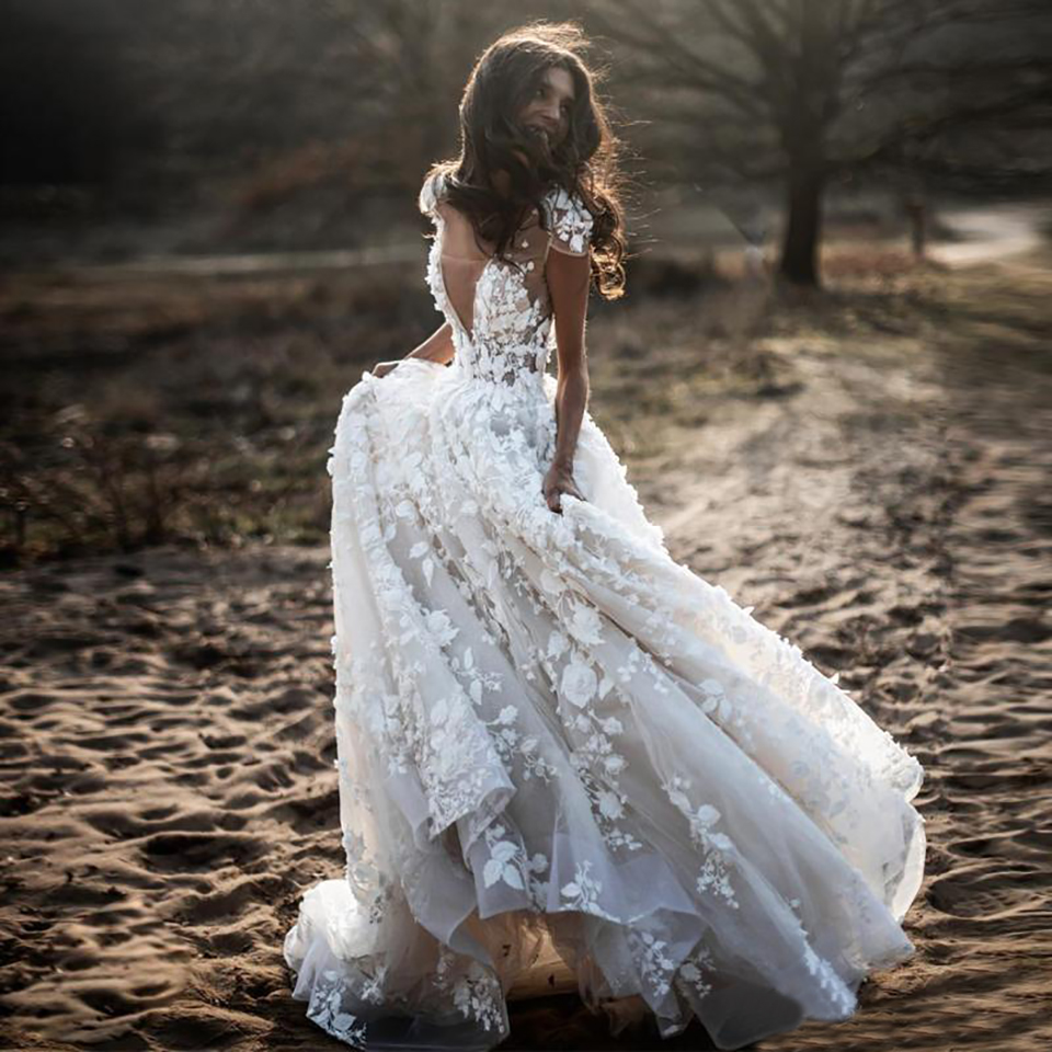 Élégant bohème une ligne robes de mariée col en V mancherons appliques 3D fleur pays robes de mariée jupe gonflée robe de soirée en tulle pour la