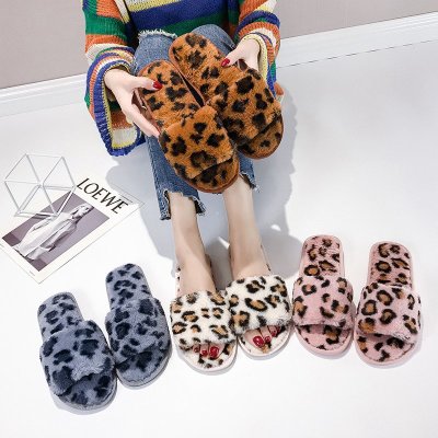 

2020 new leopard slippers female fashion wear indoor and outdoor plush warm and non-slip word fur, Beige