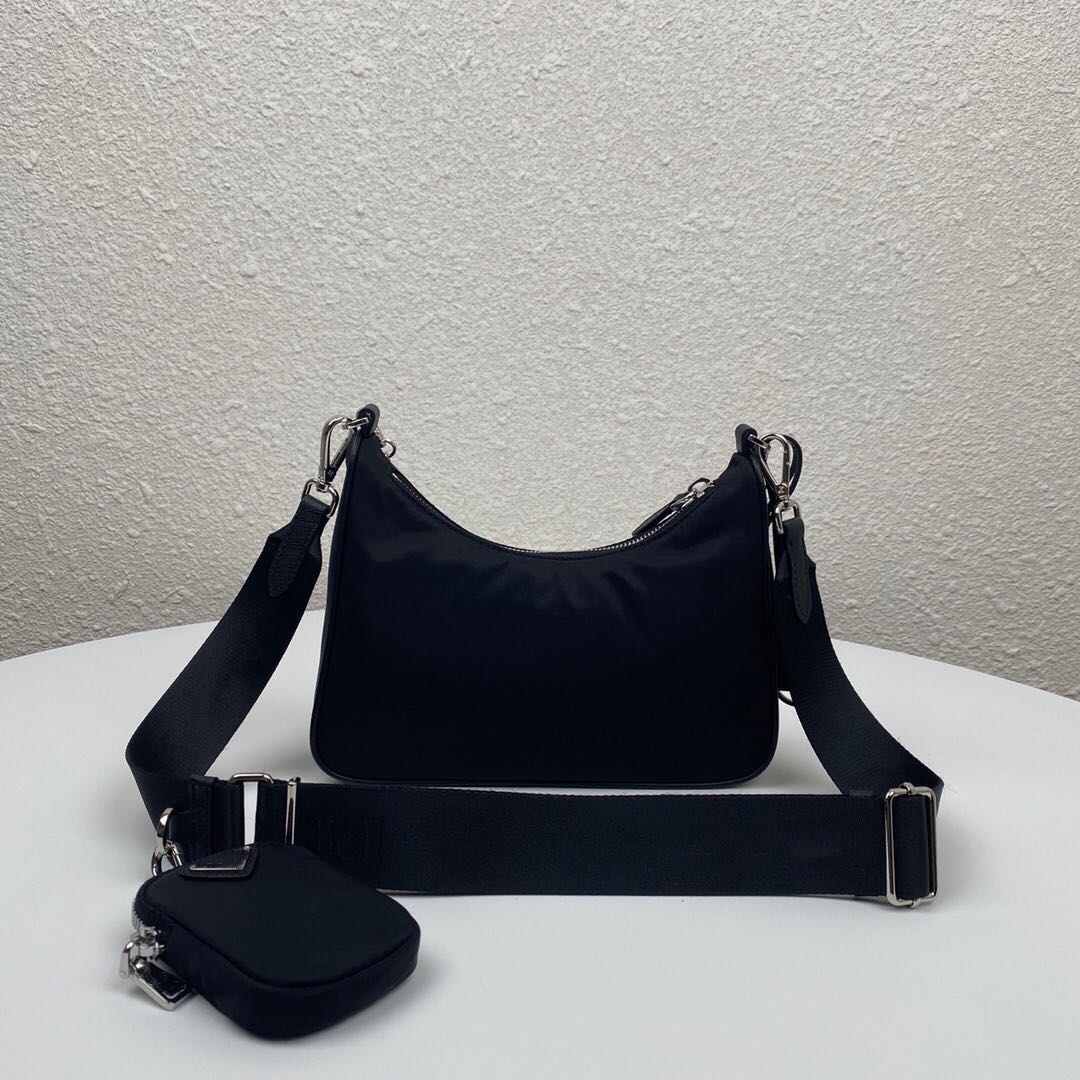 New nylon cloth P design three in one canvas leather chain bag shoulder messenger portable hand hobo arm bag female