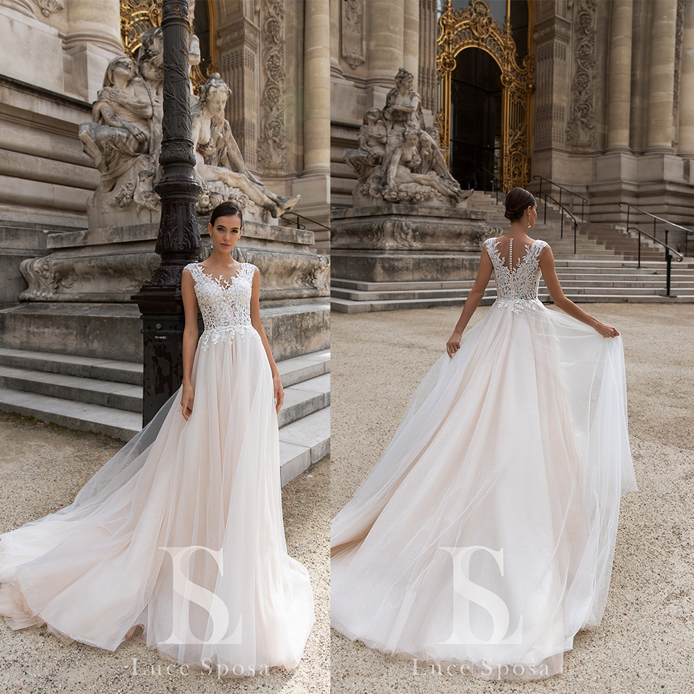 

2020 Bohemian Bridal Dresses V Neck Appliqued Beaded Sleeveless Wedding Dress Ruffle Sweep Train Custom Made Robes De Mariée, Chocolate