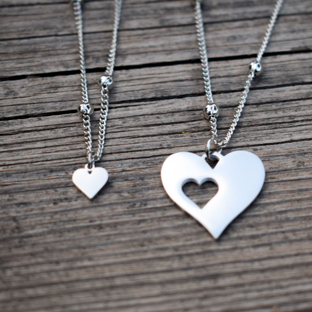

SanLan 10pcs stainless steel mother daughter necklace Matching Heart Christmas Jewelry