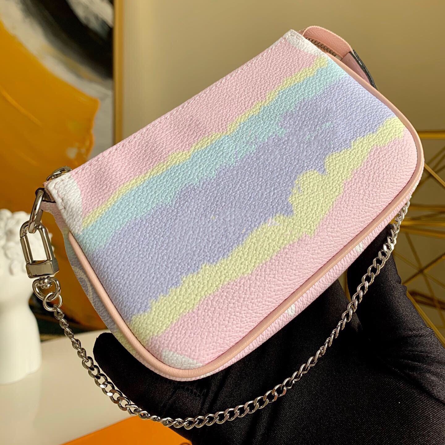 

ESCALE POCHETTE ACCESSOIRES Bag M69269 Women Mini Designer Clutch Hobos Bag with Chain New Tie Dye Giant Series Small Bags, Escale pink