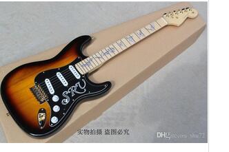 

: 2017 The new Style Bat fingerboard mosaic Maple keyboard STrat SRV electric guitar With gold hardware-17-