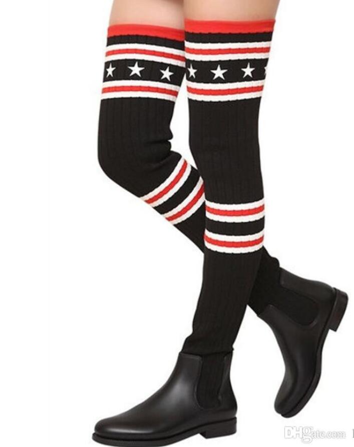 botas longas acima do joelho