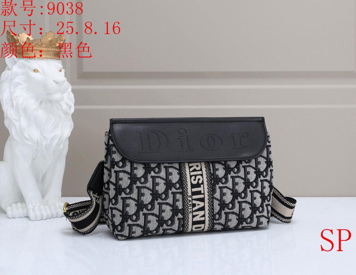 boutique handbags online