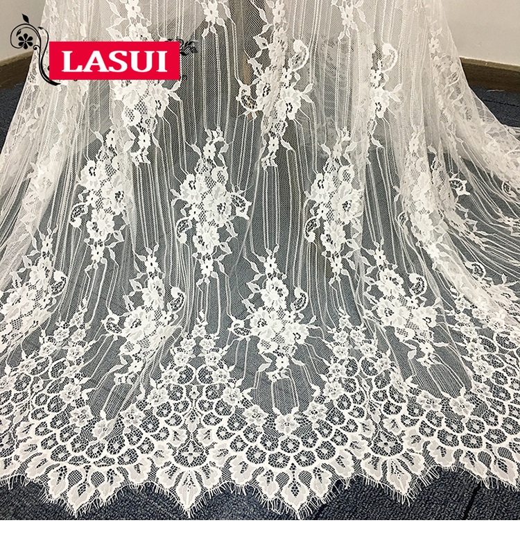 

LASUI 2020 C0296 Striped flower black, white clothing dress skirt tablecloth decoration High-end Eyelash French Lace Fabric
