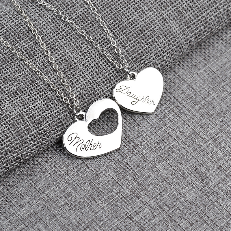 High Quality Heart Jewelry I Love You To The Moon And Back Mom Pendant Necklace Mother Day Gift Wholesale Fashion Jewelry A1332-image-483373090